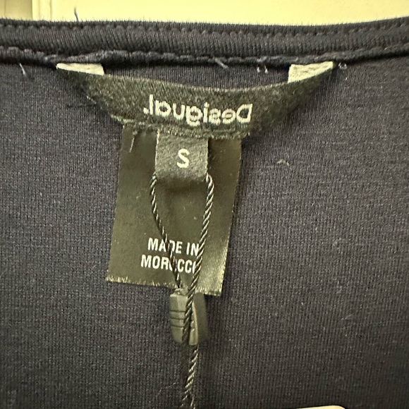 NWT DESIGUAL DRESS- Dark Blue Floral Size-Small - Picture 5 of 6